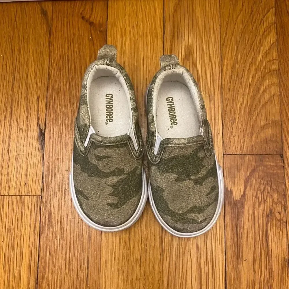 Gymboree camouflage sneakers - Size 5